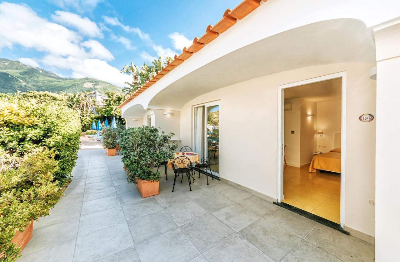 Le Canne Family Resort & Spa Форио Экстерьер фото